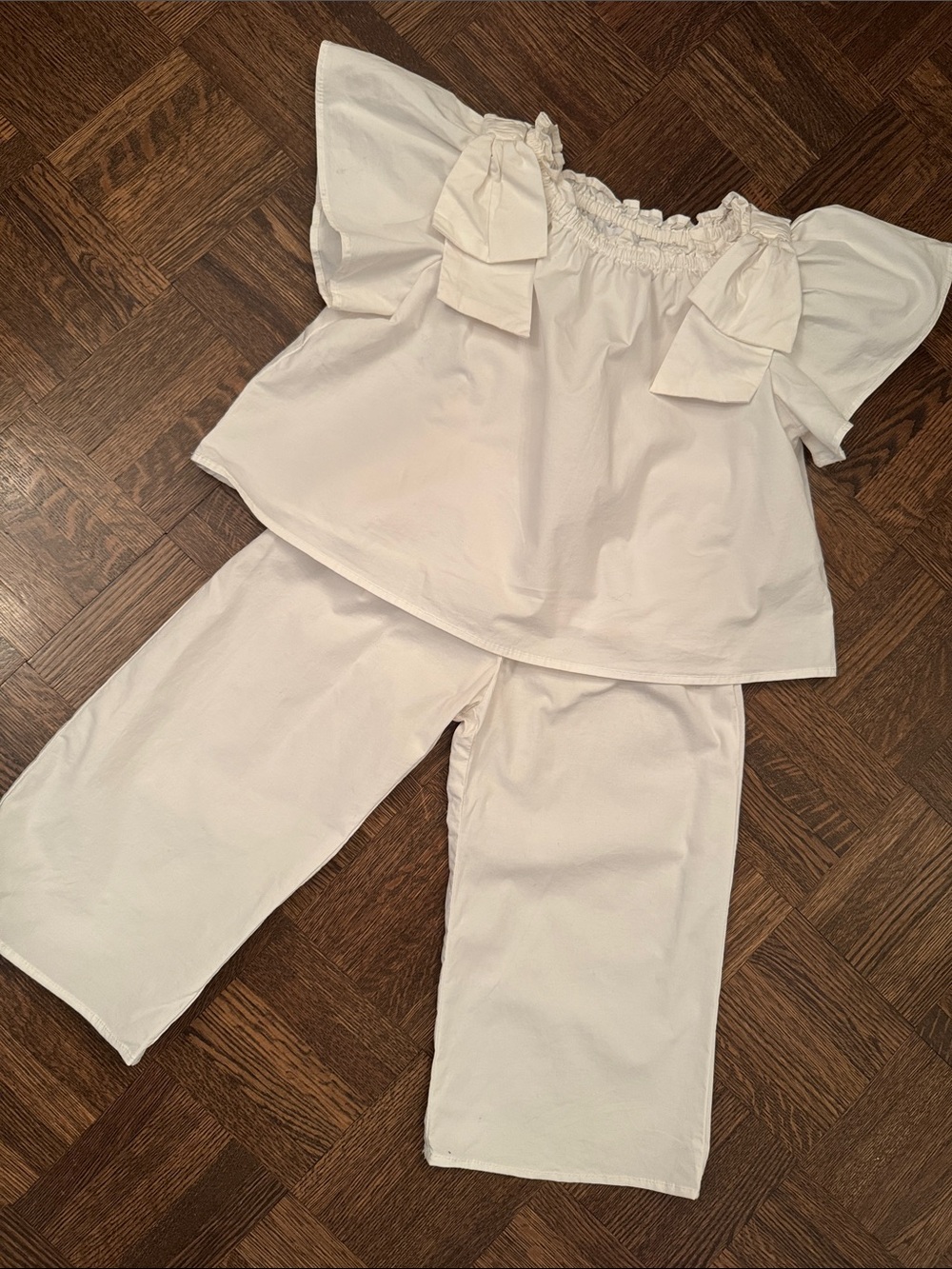 Zara White Cotton size 3T Two-Piece Top and Wide-Leg Pants Set